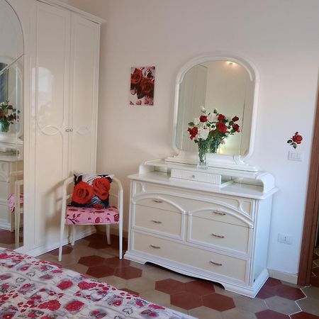 בוסה Appartamento Vacanze Le Rose מראה חיצוני תמונה
